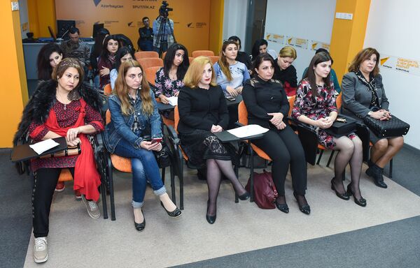 Обсуждения по поиску путей решения социально-психологических проблем азербайджанских женщин прошли в мультимедийном пресс-центре Sputnik Азербайджан - Sputnik Азербайджан
