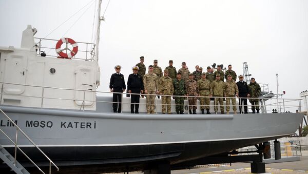 Военные атташе зарубежных стран, аккредитованные в Азербайджане, посетили Военно-морские силы - Sputnik Азербайджан