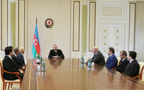 Президент Ильхам Алиев принял делегацию в составе победителей командного чемпионата Европы по шахматам - Sputnik Азербайджан