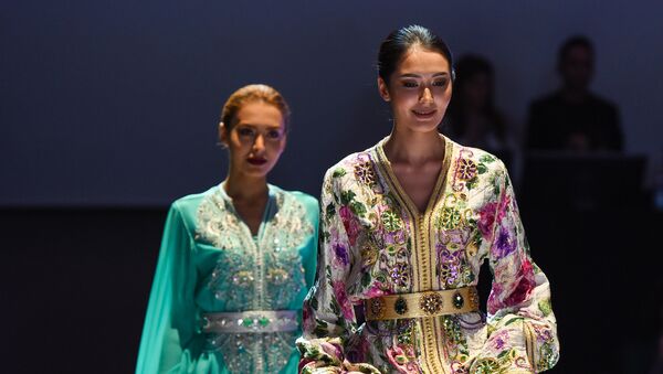 Шестой сезон азербайджанской недели моды Azerbaijan Fashion Week - Sputnik Азербайджан