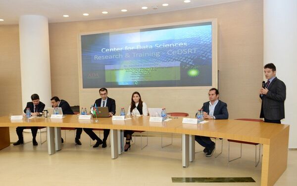 Ежегодная конференция на тему Выявление будущих угроз Центров по борьбе с компьютерными инцидентами стран-членов ОИС, Баку, 9 ноября 2017 года - Sputnik Азербайджан