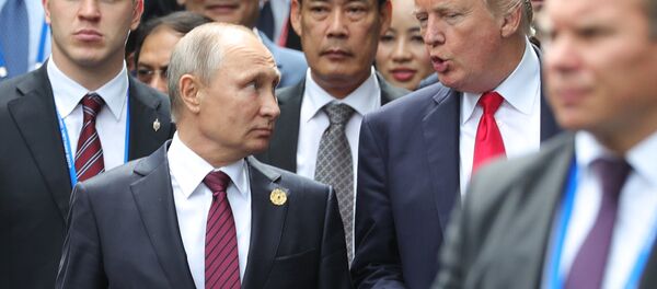 Президент РФ Владимир Путин и президент США Дональд Трамп - Sputnik Азербайджан