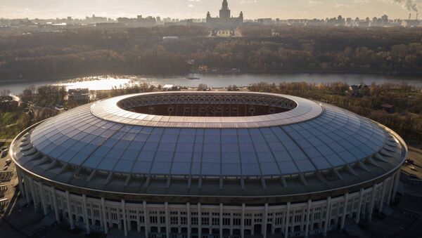 Большая спортивная арена Лужники в Москве - Sputnik Азербайджан