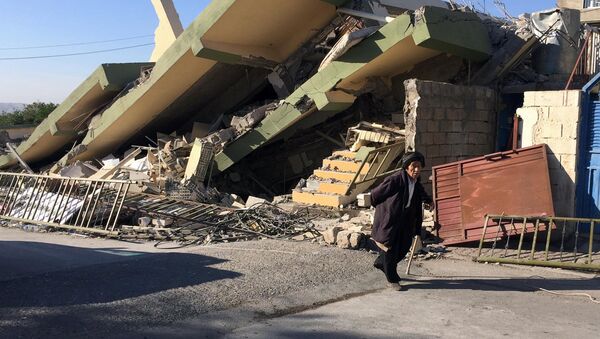 Последствия землетрясения в Иране - Sputnik Азербайджан