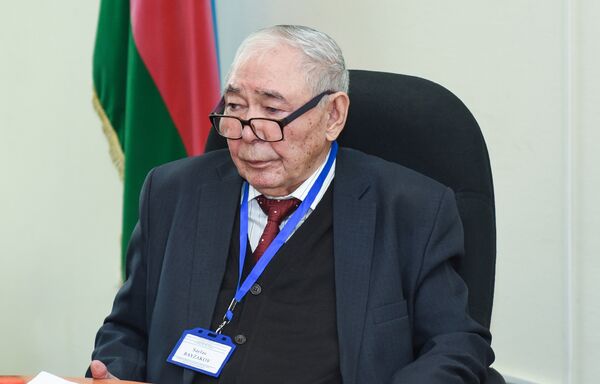 Научный руководитель Института экономических исследований Казахстана Сайлау Байзаков Научный руководитель Института экономических исследований Казахстана Сайлау Байзаков - Sputnik Азербайджан