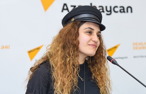 Пресс-конференция азербайджанской певицы Чинары Меликзаде в мультимедийном пресс-центре Sputnik Азербайджан - Sputnik Азербайджан