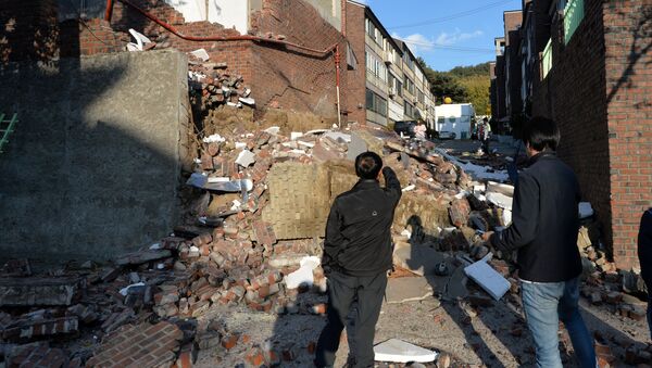 Последствия землетрясения в Южной Корее, 15 ноября 2017 года - Sputnik Азербайджан