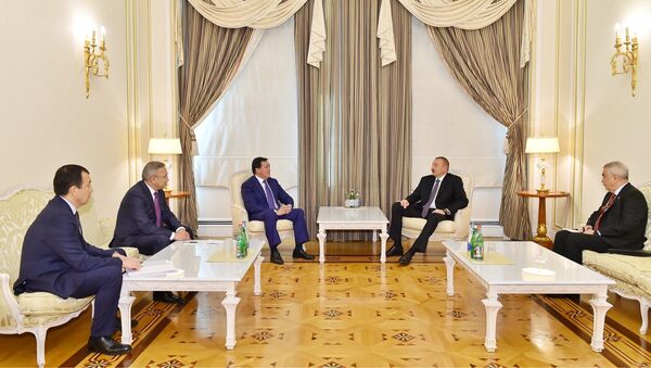 Президент Азербайджана Ильхам Алиев принял первого заместителя премьер-министра Казахстана - Sputnik Азербайджан