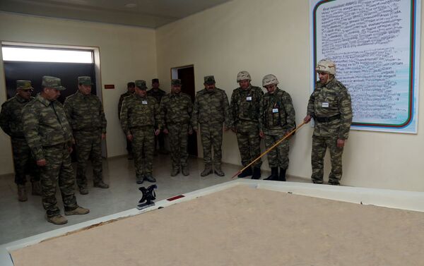 Основной этап командно-штабных военных игр с боевой стрельбой - Sputnik Азербайджан