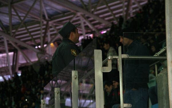 Меры безопасности во время игры между ФК Карабах и ФК Челси - Sputnik Азербайджан