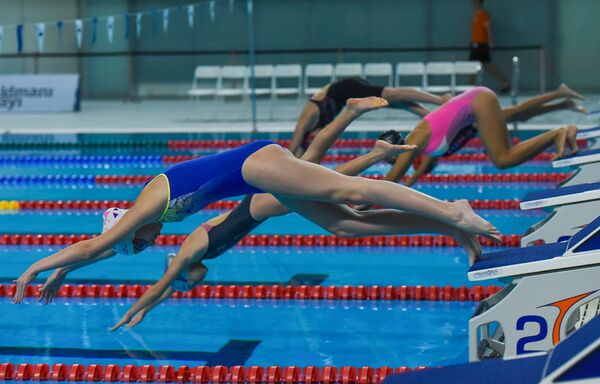 Открытый Чемпионат Азербайджана по плаванию 2017 - Sputnik Азербайджан