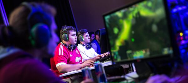 В Баку прошел чемпионат по Dota-2 Red Bull В Баку прошел чемпионат по Dota-2 Red Bull - Sputnik Азербайджан