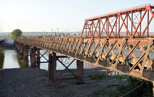 Мост на реке Кура - Sputnik Азербайджан