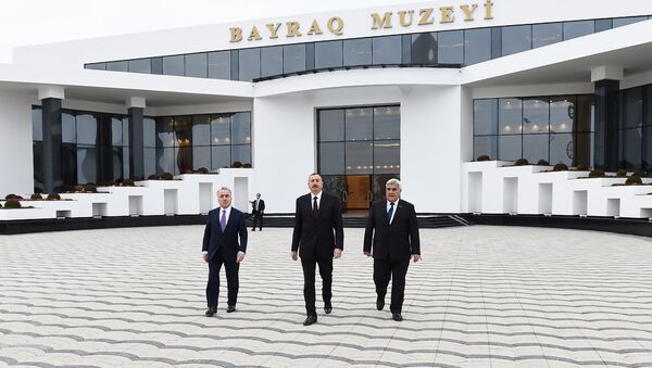 Президент Ильхам Алиев в открытии Музея флага в Сабирабадском районе - Sputnik Азербайджан