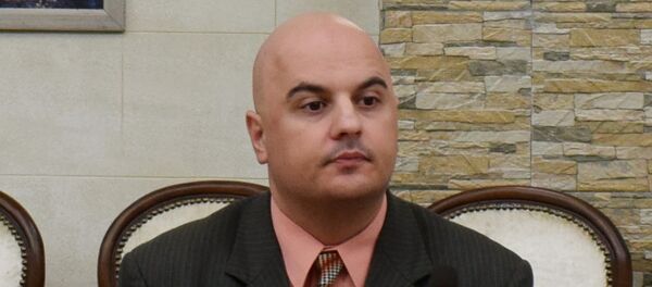 Американский журналист, политический аналитик Питер Тейс Американский журналист, политический аналитик Питер Тейс - Sputnik Азербайджан