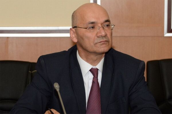 Osman Gündüz, Azərbaycan İnternet Forumunun prezidenti Osman Gündüz, Azərbaycan İnternet Forumunun prezidenti - Sputnik Azərbaycan