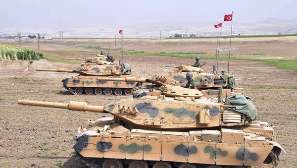 Türk tankları, arxiv şəkli - Sputnik Azərbaycan