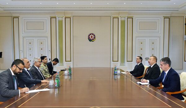 Президент Ильхам Алиев принял делегацию во главе с министром иностранных дел Пакистана Президент Ильхам Алиев принял делегацию во главе с министром иностранных дел Пакистана - Sputnik Азербайджан