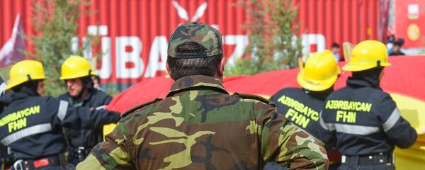 Сотрудники противопожарной службы МЧС Азербайджана, фото из архива - Sputnik Азербайджан