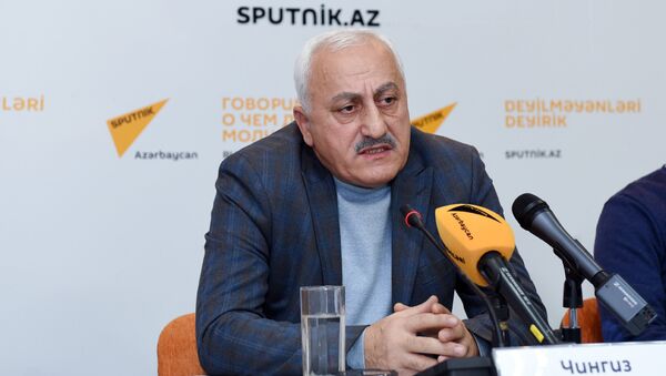 Руководитель Центра каспийских исследований, профессор Чингиз Исмаилов - Sputnik Азербайджан