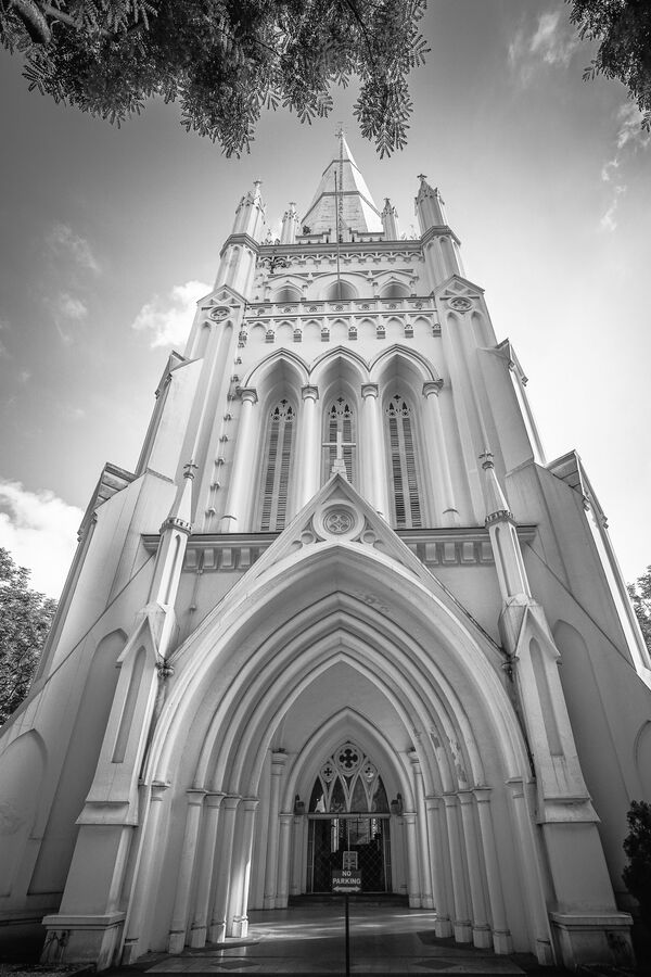 Снимок The majestic St. Andrew's Cathedral Tower фотографа Andrean Hadhianto Kwee, финалист конкурса Art of Building photography awards 2017 - Sputnik Азербайджан