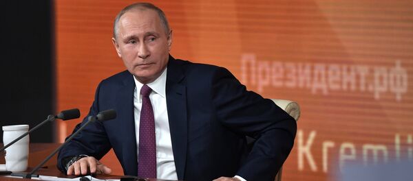 Владимир Путин, фото из архива Владимир Путин, фото из архива - Sputnik Азербайджан