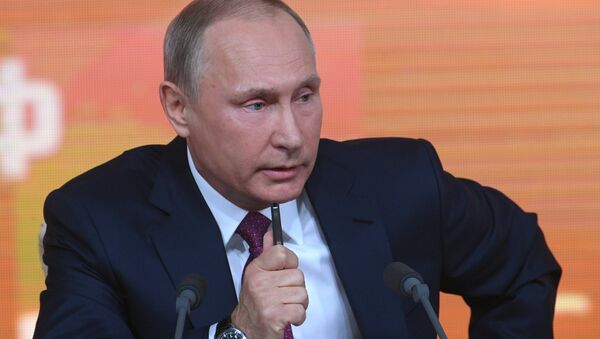Ежегодная большая пресс-конференция президента РФ Владимира Путина - Sputnik Азербайджан