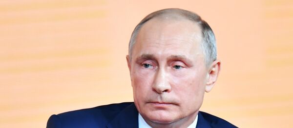 Президент РФ Владимир Путин - Sputnik Азербайджан