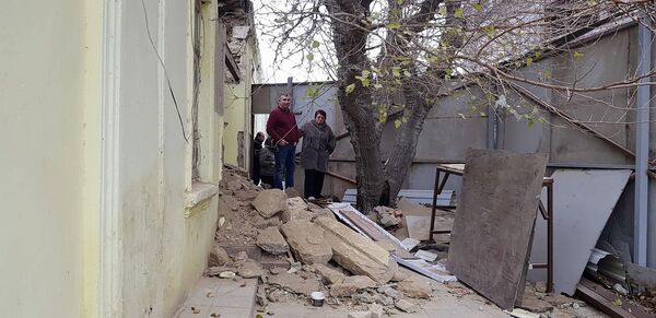 Səbail rayonu Bayıl qəsəbəsində, Qurban Abbasov küçəsi 42 ünvanı Səbail rayonu Bayıl qəsəbəsində, Qurban Abbasov küçəsi 42 ünvanı - Sputnik Azərbaycan