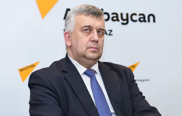 Олег Кузнецов - известный российский историк-кавказовед и политический аналитик, кандидат исторических наук Олег Кузнецов - известный российский историк-кавказовед и политический аналитик, кандидат исторических наук - Sputnik Азербайджан