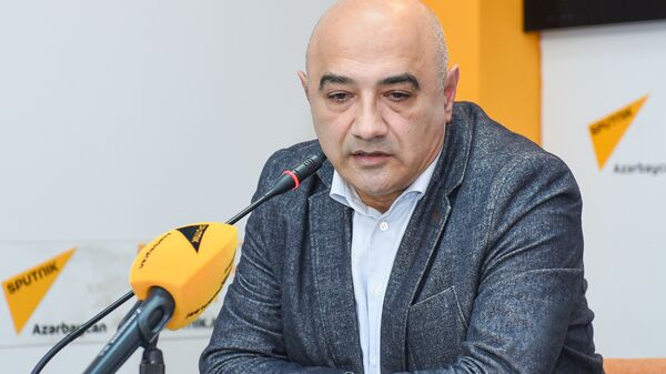 Азербайджанский политолог Тофиг Аббасов - Sputnik Азербайджан
