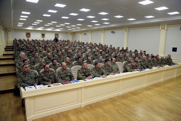 В Министерстве Обороны состоялось расширенное заседание коллегии по итогам года В Министерстве Обороны состоялось расширенное заседание коллегии по итогам года - Sputnik Азербайджан
