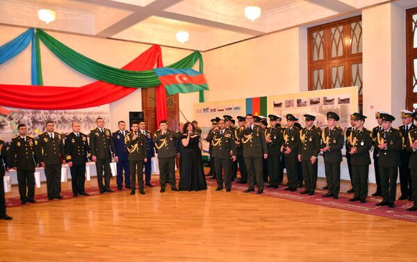 Церемония награждения победителей конкурса на звание Лучший командир мотострелкового батальона - Sputnik Азербайджан