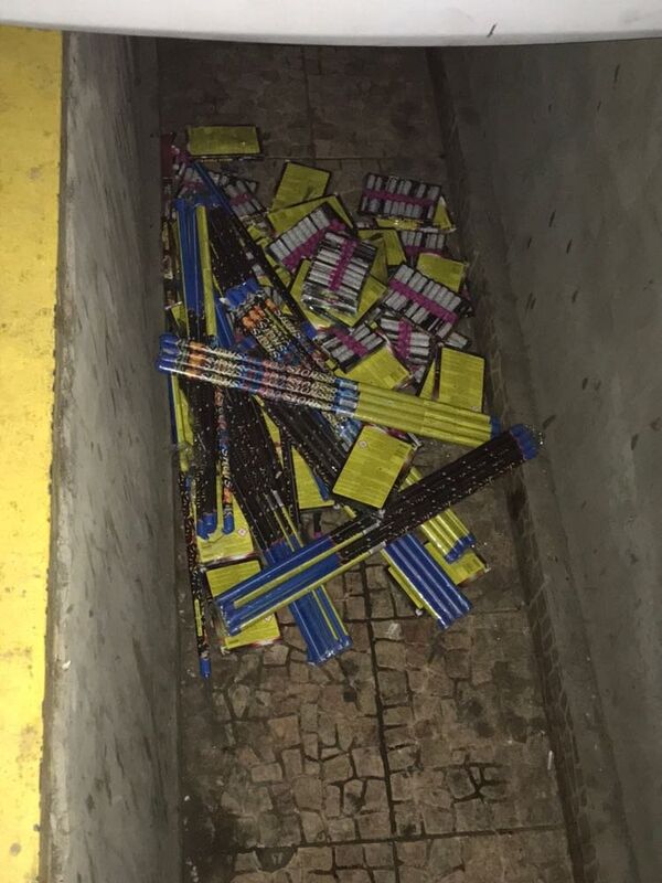Пиротехнические средства, задержанные на таможне Пиротехнические средства, задержанные на таможне - Sputnik Азербайджан