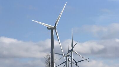 Ветряные электрогенераторы, фото из архива