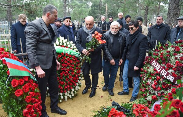 Похороны генерального директора информационного агентства Интерфакс-Азербайджан Александра Иванова - Sputnik Азербайджан