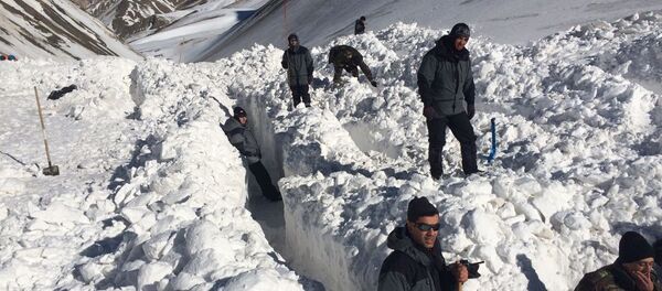 Quba rayonu ərazisində itkin düşmüş alpinistlərin axtarışları ilə bağlı əməliyyat - Sputnik Азербайджан