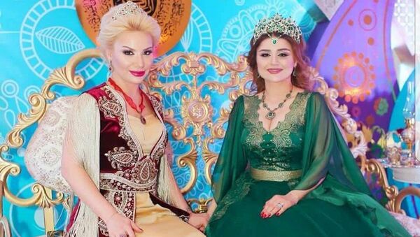 Невеста примерила на себя образ Хюррем Султан - Sputnik Азербайджан