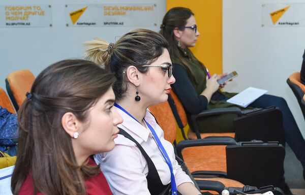 Пресс-конференция посвященная 190-летию Туркманчайского мирного договора - Sputnik Азербайджан