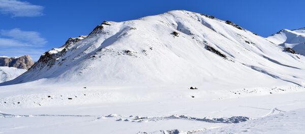 Alpinistlərin itkin düşdüyü ərazidən fotoreportaj Alpinistlərin itkin düşdüyü ərazidən fotoreportaj - Sputnik Азербайджан