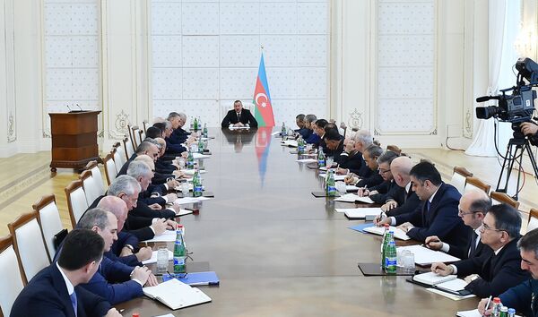 Заседание Кабинета Министров, посвященное итогам социально-экономического развития в 2017 году и предстоящим задачам Заседание Кабинета Министров, посвященное итогам социально-экономического развития в 2017 году и предстоящим задачам - Sputnik Азербайджан