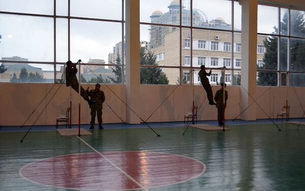 С личным составом Азербайджанской Армии проводятся тестовые экзамены для присвоения классной квалификации - Sputnik Азербайджан
