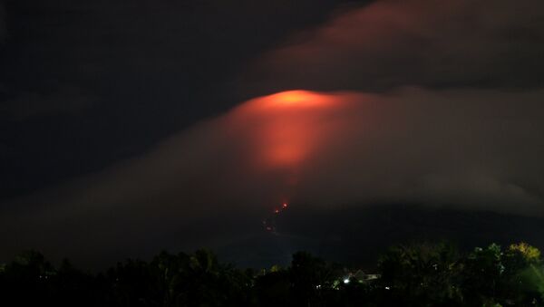 Вулкан Майон на Филиппинах - Sputnik Азербайджан