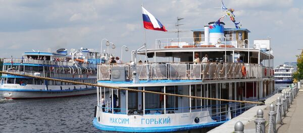 Теплоход Максим Горький Теплоход Максим Горький - Sputnik Азербайджан