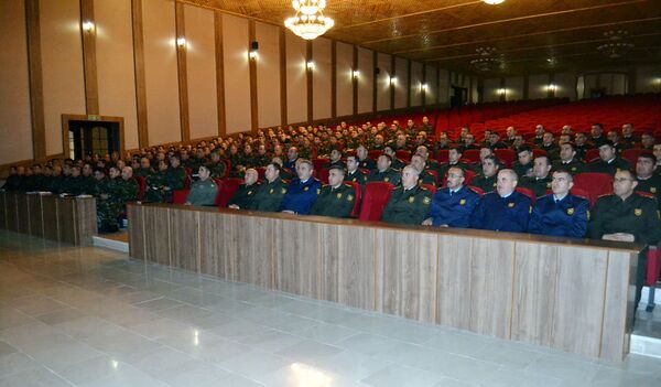Проводятся сборы командиров в Отдельной Общевойсковой Армии Проводятся сборы командиров в Отдельной Общевойсковой Армии - Sputnik Азербайджан