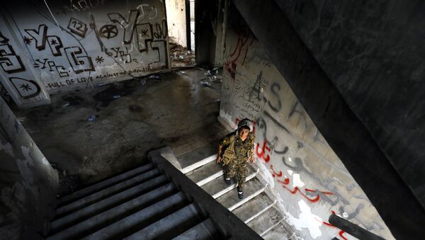 Член террористической организации PKK в Сирии, фото из архива - Sputnik Азербайджан