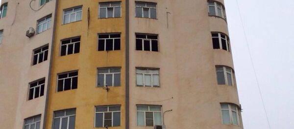 Последствия оползня в жилом массиве Ени Гюнешли на участке Гюнешлинское плато - Sputnik Азербайджан