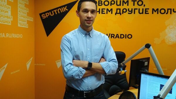 Автор и ведущий проекта Еда живая и мёртвая на телеканале НТВ  Сергей Малоземов - Sputnik Азербайджан