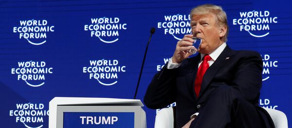 Президент США Дональд Трамп принимает участие в ежегодном совещании Всемирного экономического форума (ВЭФ) в Давосе, Швейцария 26 января 2018 год Президент США Дональд Трамп принимает участие в ежегодном совещании Всемирного экономического форума (ВЭФ) в Давосе, Швейцария 26 января 2018 год - Sputnik Азербайджан