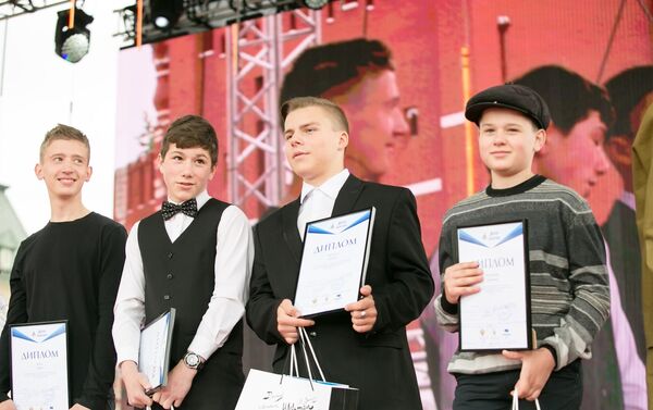 Международный конкурс чтецов Живая классика - Sputnik Азербайджан